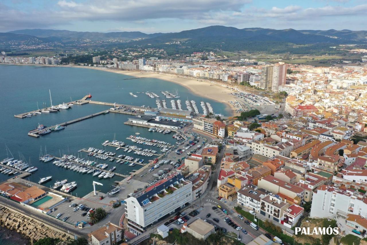 Espectacular Apartament A Palamos Centre! Amb Wifi Exteriör bild